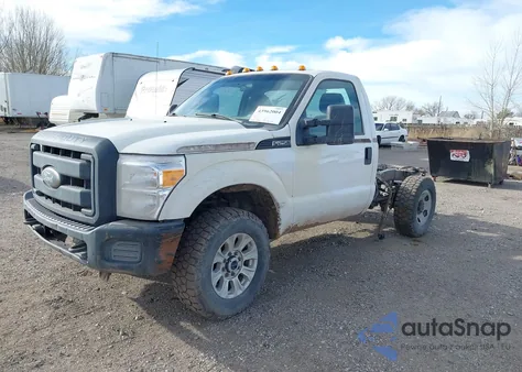 2012 Ford F-250 Xl z USA, uszkodzony, nr VIN 1FTBF2B6XCEB82673
